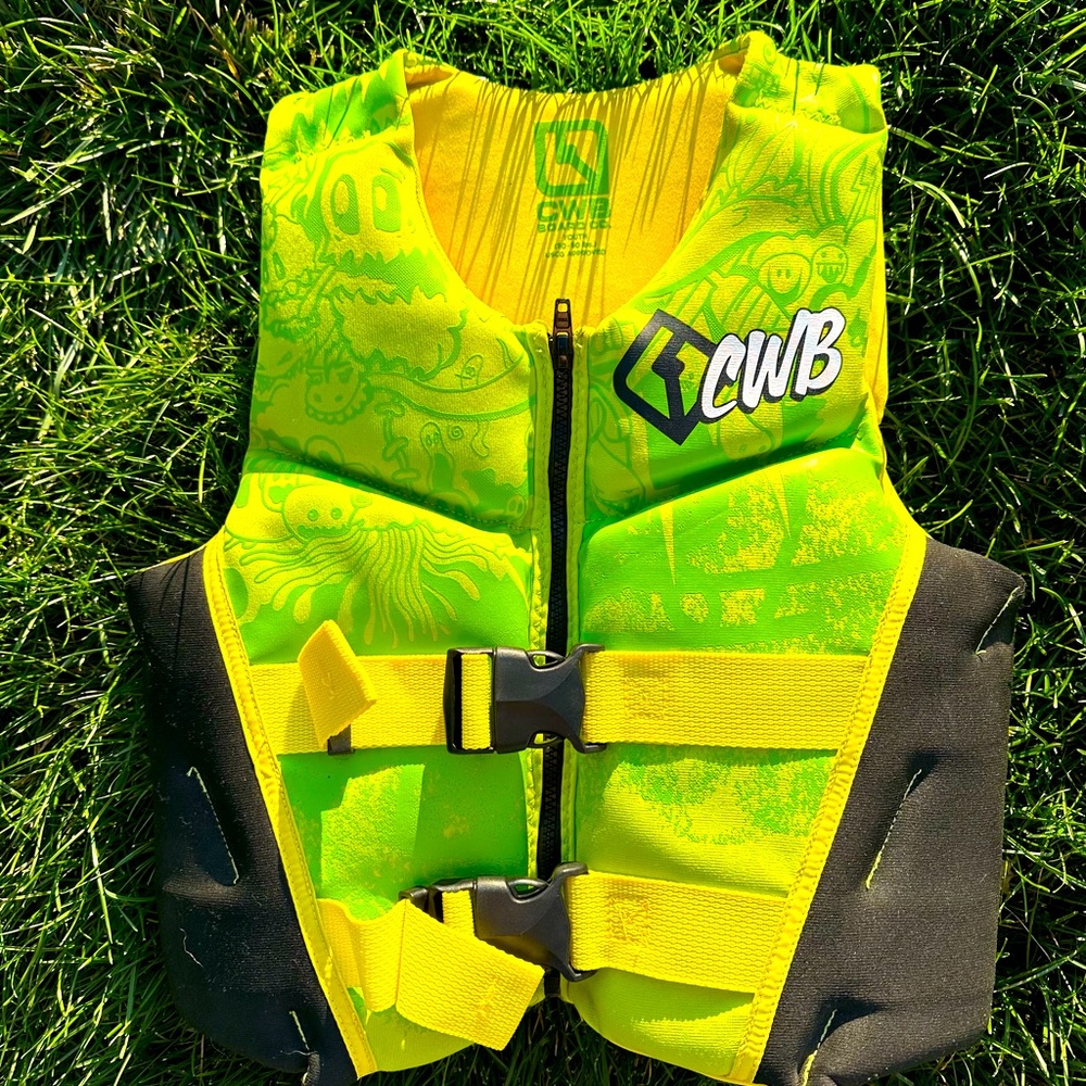CWB Youth life jacket 50-90 lbs